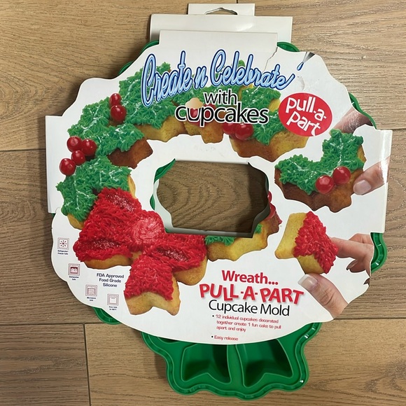 Holiday baking pans. Set of 3 - Picture 2 of 7